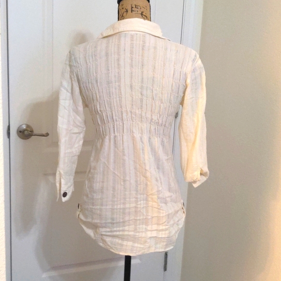 NWOT Vneck Collared Tunic Shirt - Picture 2 of 7